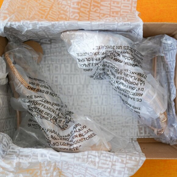 Steve Madden Breslin Sandal - Picture 10 of 11